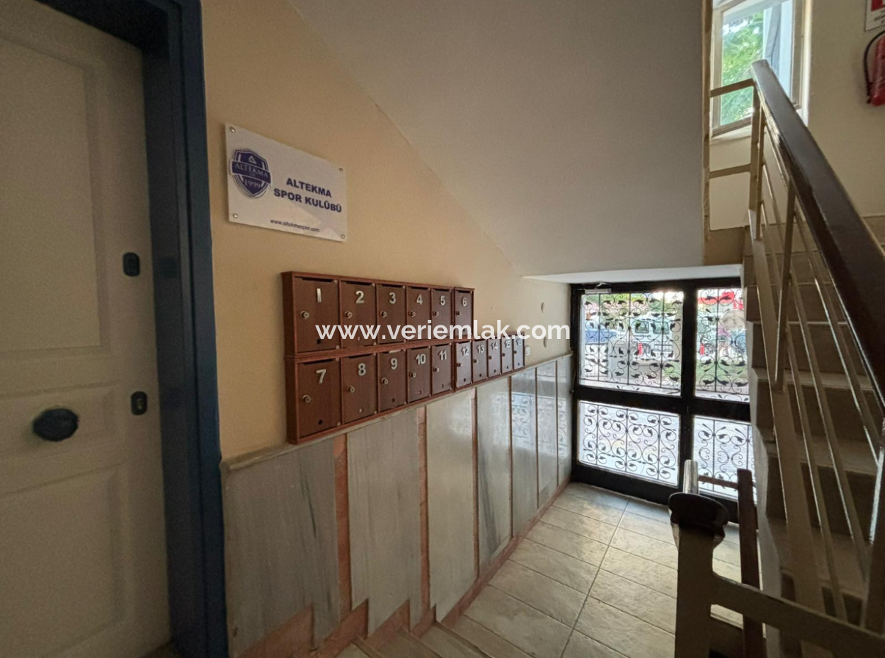 Alsancak  Mimar Sinanda  Masrafsız 3+1 3.Kat Fırsat Satılık Daire!