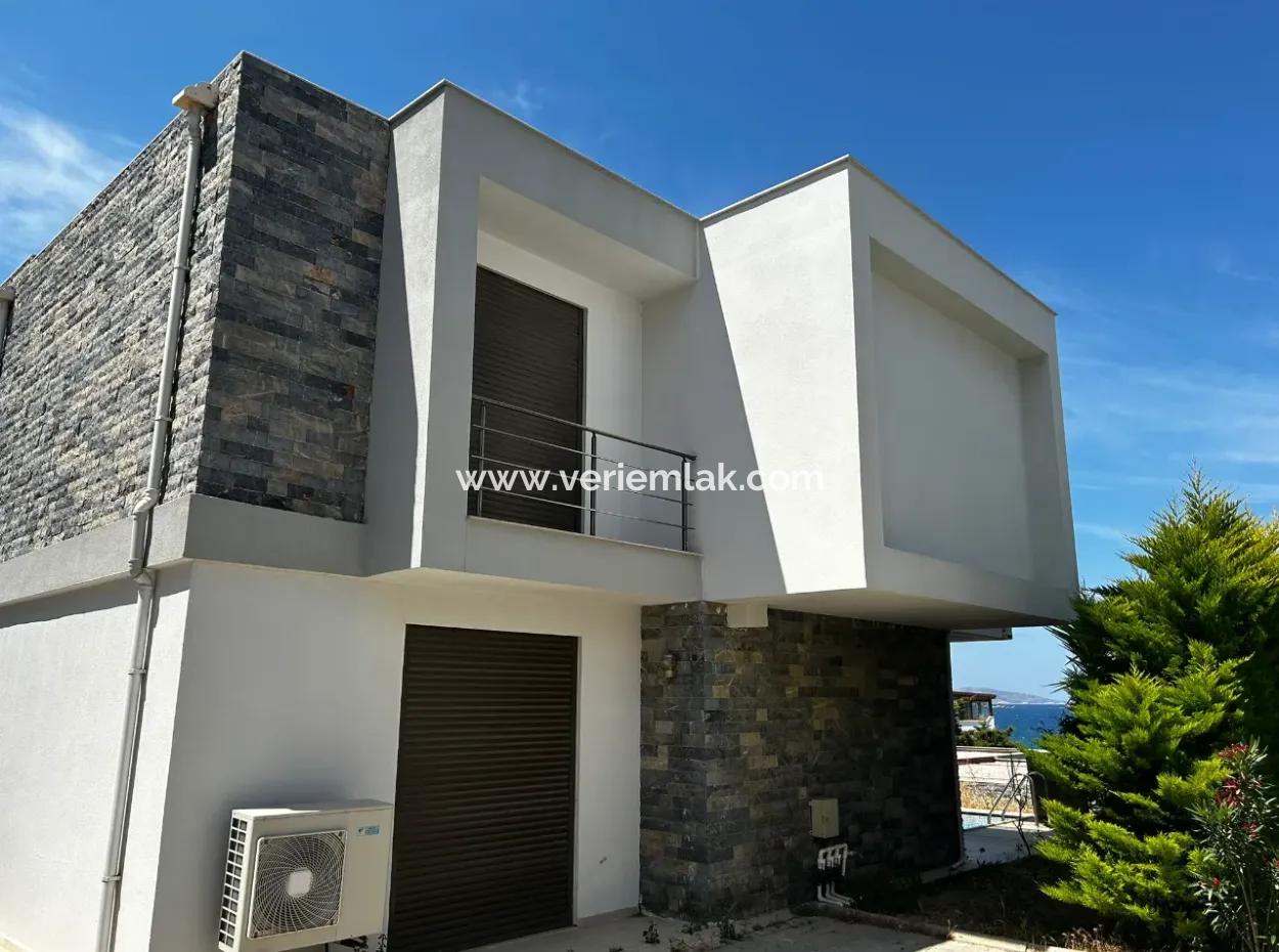 Turgutreis Yalı'da Denizin Kıyısında Müstakil Lüks Villa