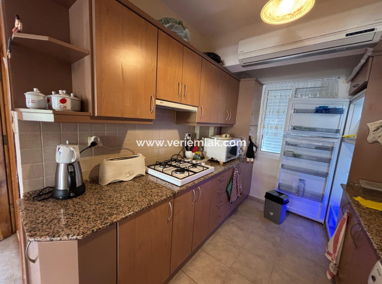 Çeşmede Özel Plajlı Yıldız Sahil Sitesinde 2+1 Kiralık Daire!