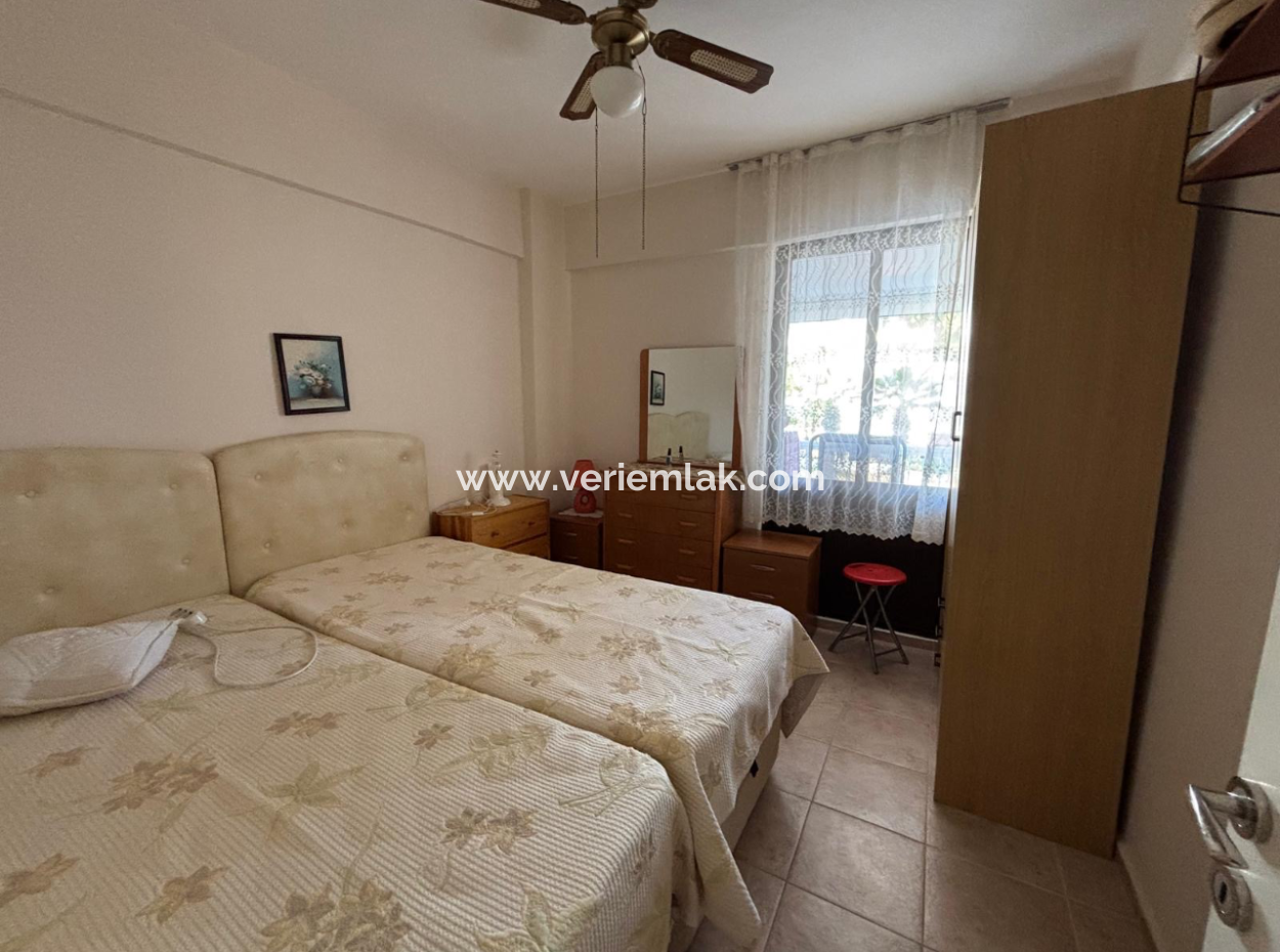 Çeşmede Özel Plajlı Yıldız Sahil Sitesinde 2+1 Kiralık Daire!