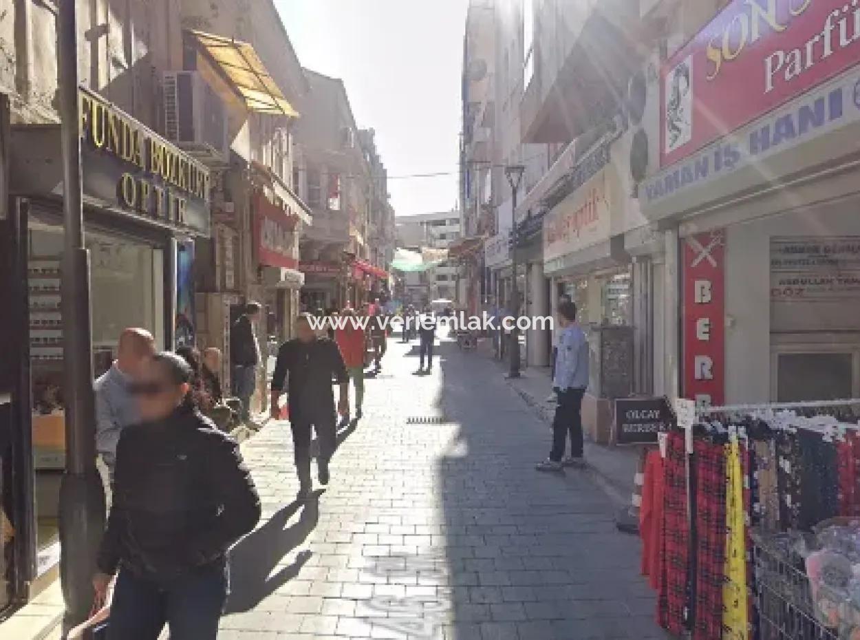 Kemeraltı 1. Beylerde Yer Alan 70 M² Kiralık Dükkan
