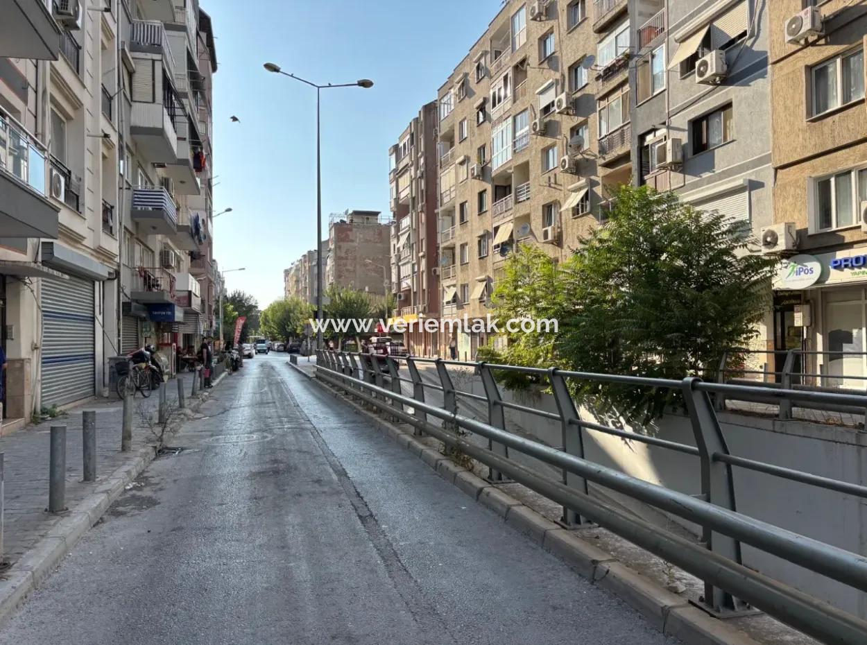Alsancak Kahramanlar Akıncılar Caddesi Üzerinde 35M2 Wc Li Otomatik Kepenkli Kiralık Dükkan