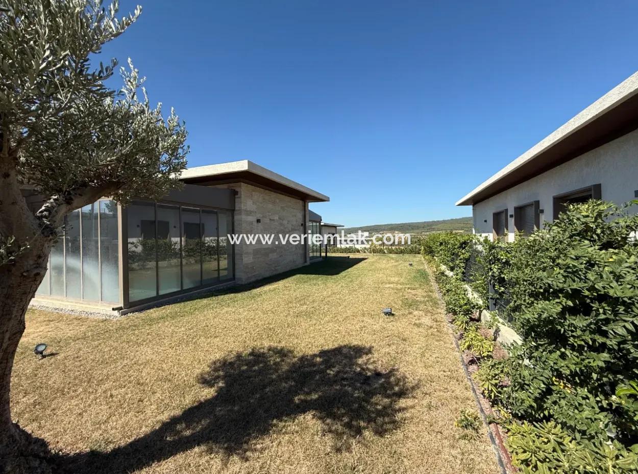 Folkart Urla Country – Tek Katlı Müstakil 5+1 Villa