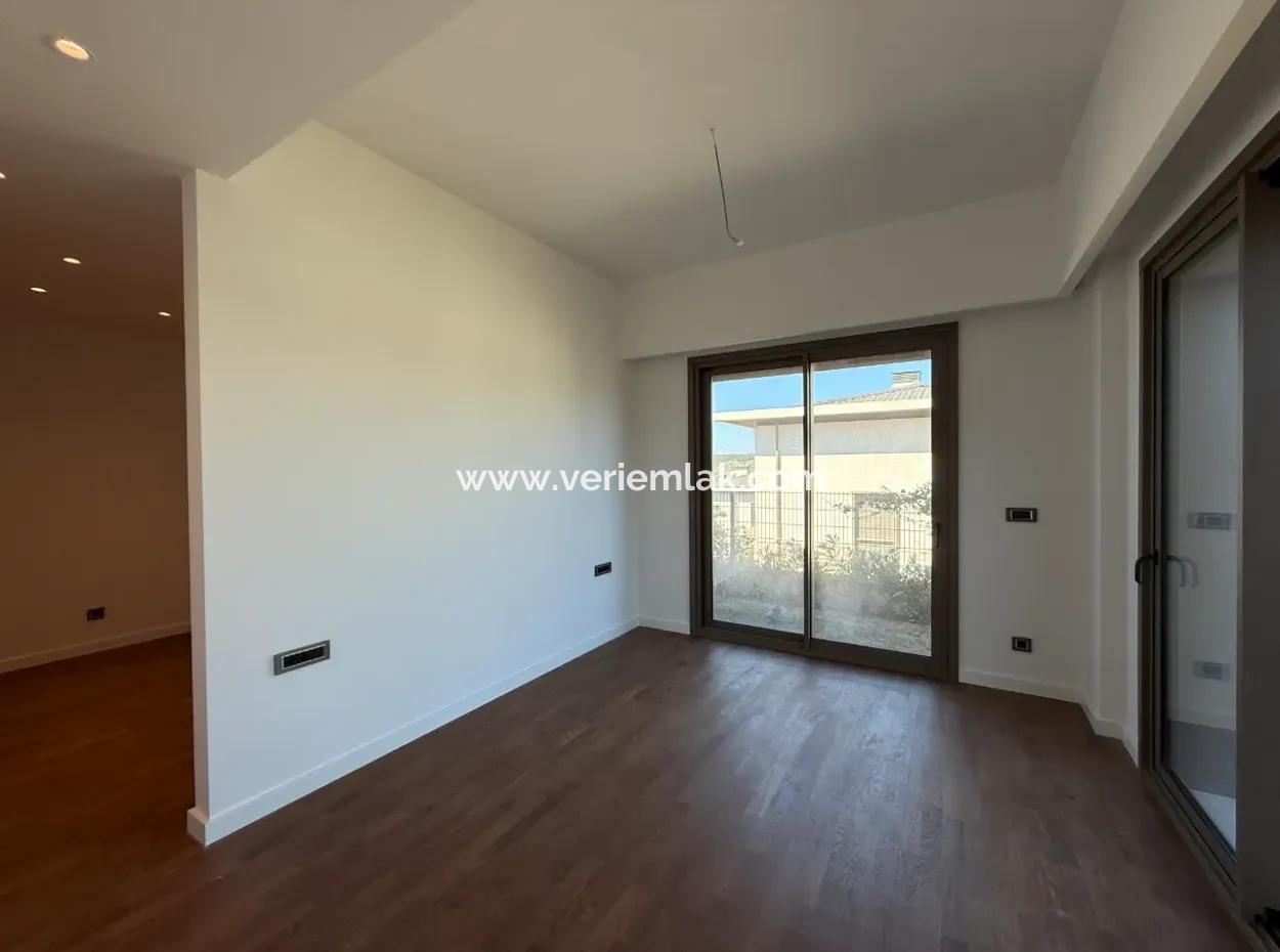 Folkart Urla Country – Tek Katlı Müstakil 5+1 Villa