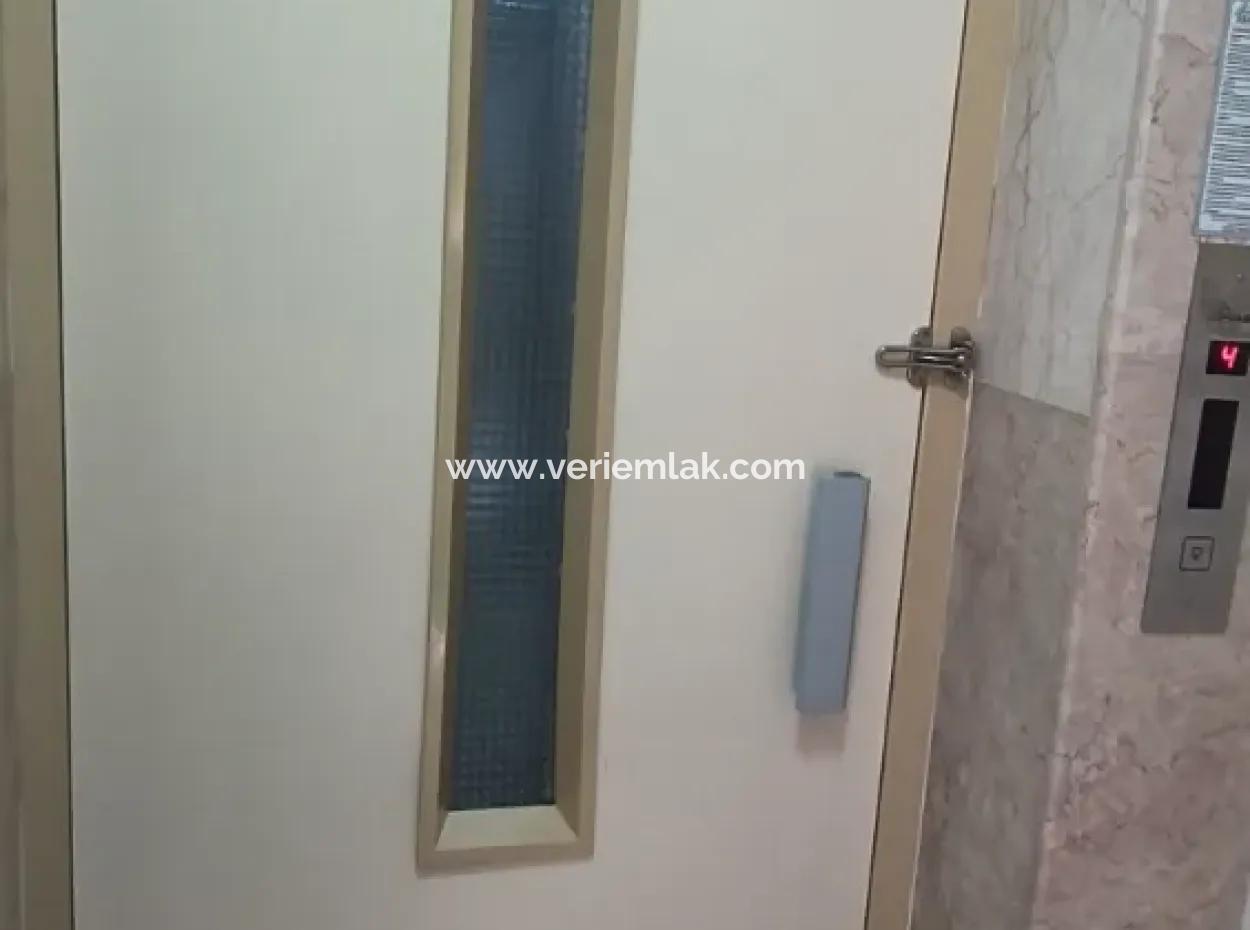 Fuarının Yeşil Doğasına Manzaralı Asansörlü Doğalgazlı 3+1 Daire