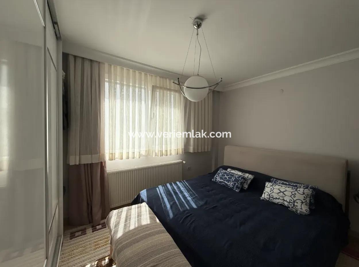 Sığacık Marina Yakınında Geniş Ve Konforlu Satılık Daire!