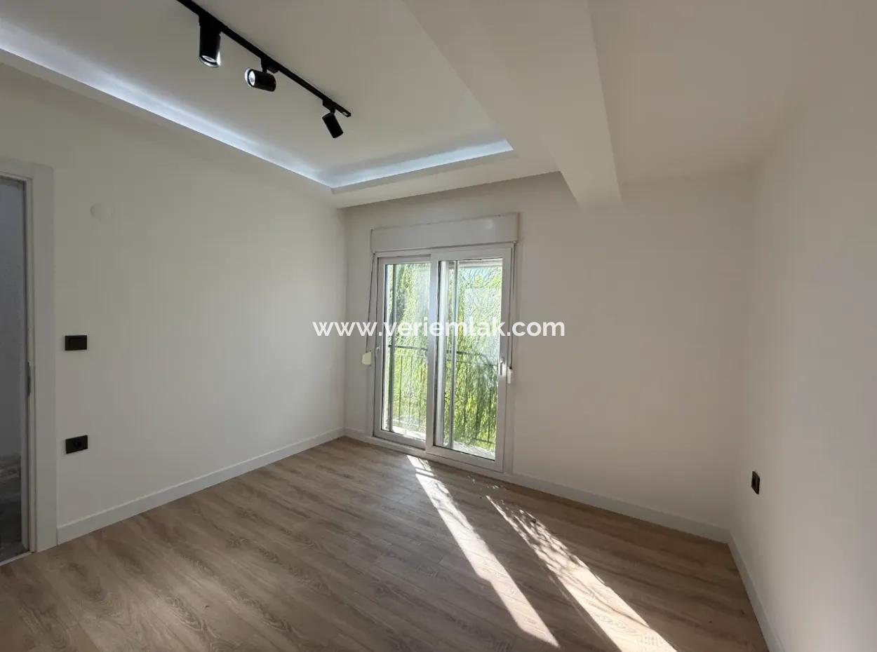 Sığacık’ta Yaz-Kış Yaşama Uygun 5+1 Daire