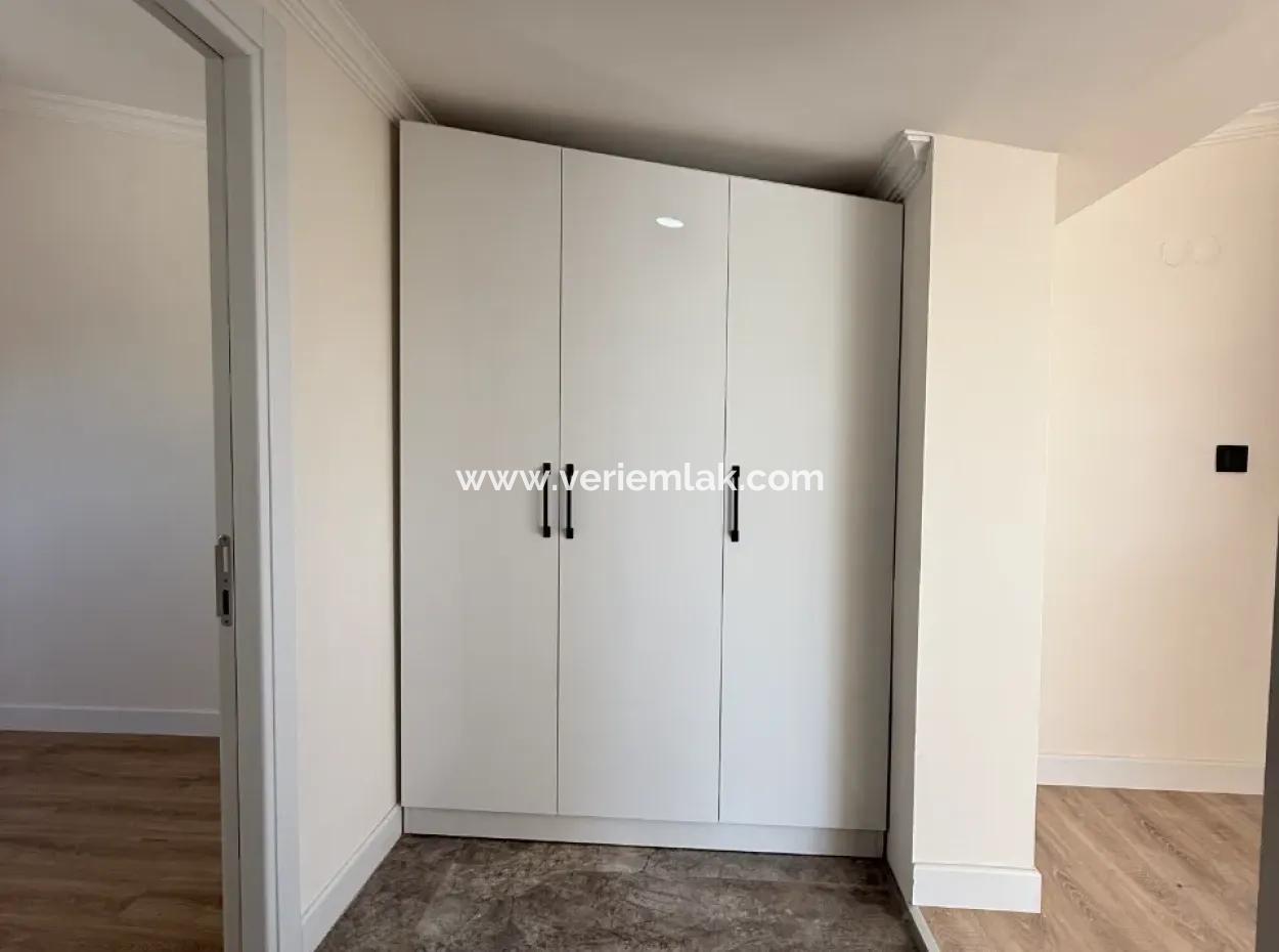 Sığacık’ta Yaz-Kış Yaşama Uygun 5+1 Daire