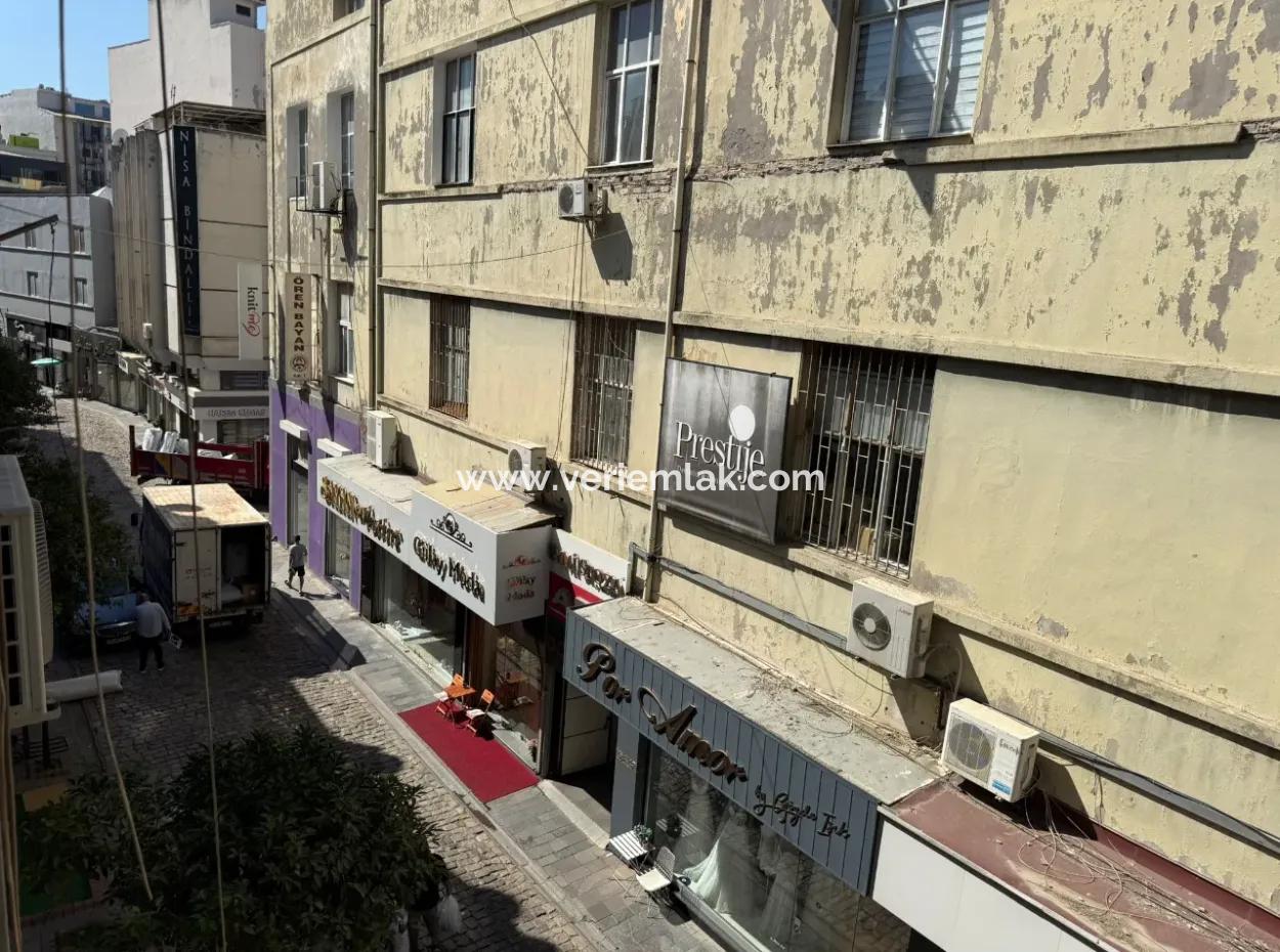 Mimar Kemalettinde Kiralık Ofis Gazi Bulvarı 2 Bina Mesafe'de