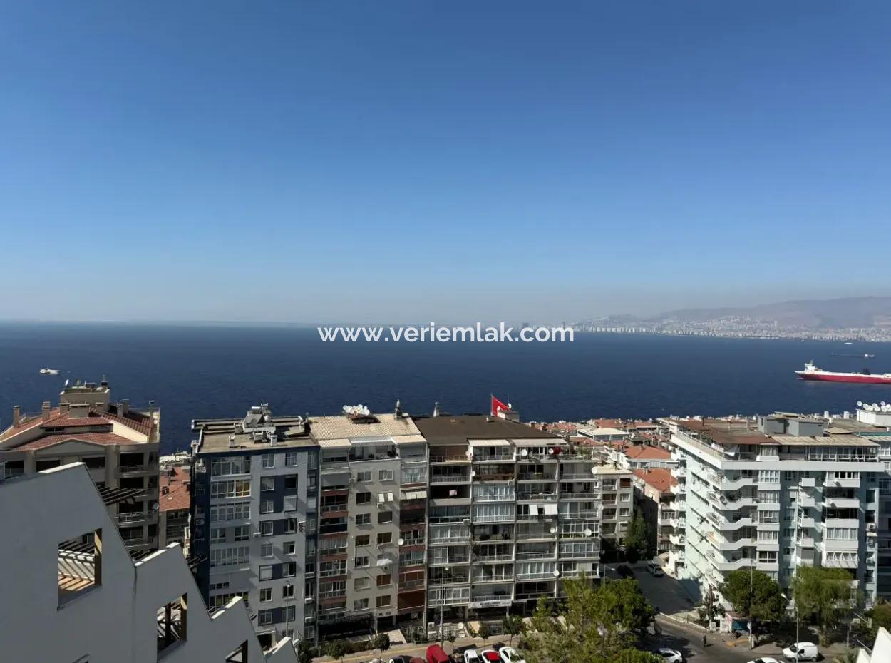 İzmir’in En Prestijli Sitelerinden Tibaş Sitesinde, 7. Katta Yer Alan 130 M² Ferah Daire Kiralık!