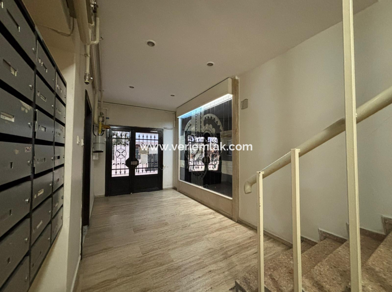 Alsancak Talatpaşa Yakını 2+1 Asansörlü Otoparklı Kiralık Daire.