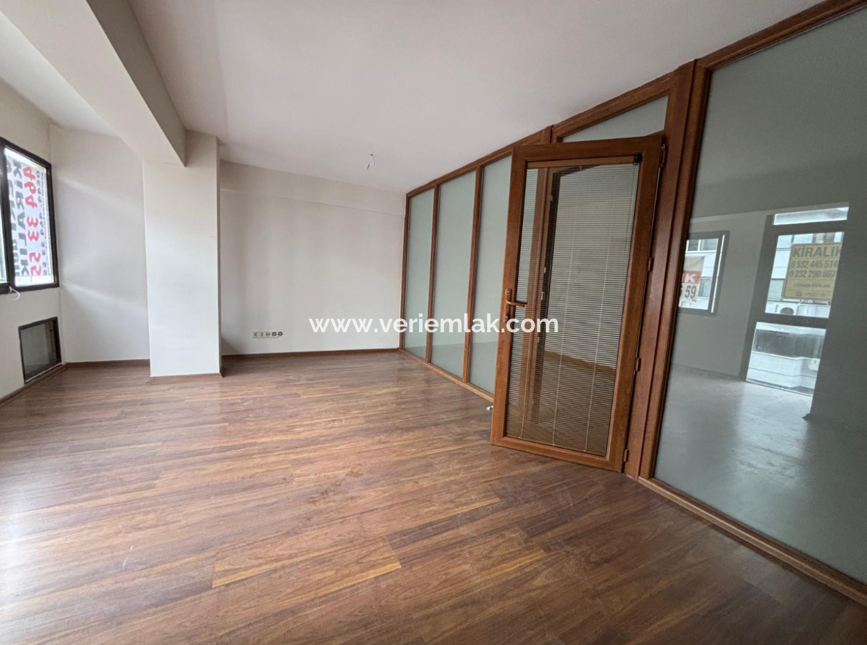 Alsancak Kıbrıs Şehitleri Caddesi Üzerinde Kiralık 100 M2 İşyeri Büro