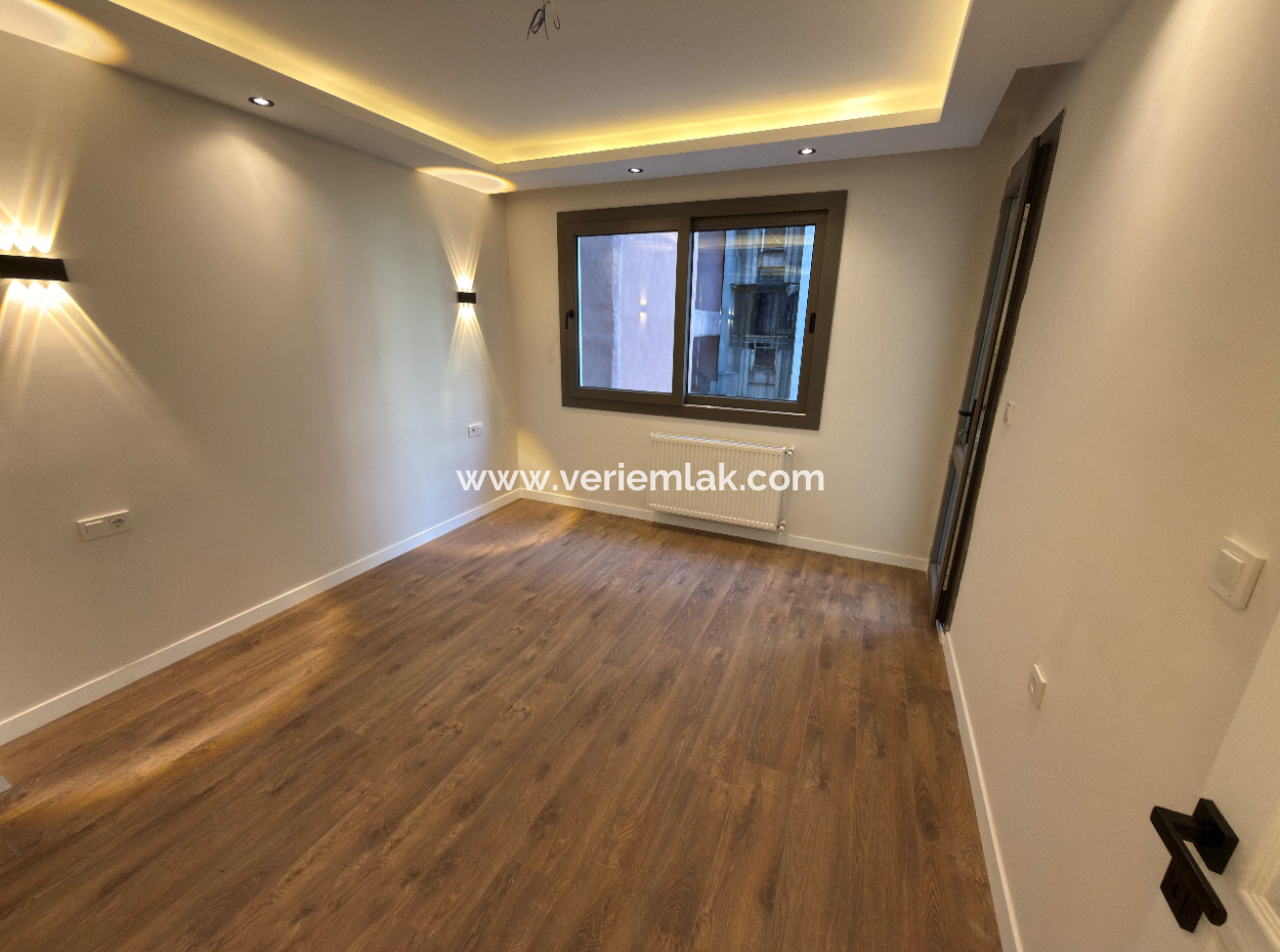 İnönü Caddesine 2.Bina'da 3+1 Full Tadilatlı Arakat Ferah Daire