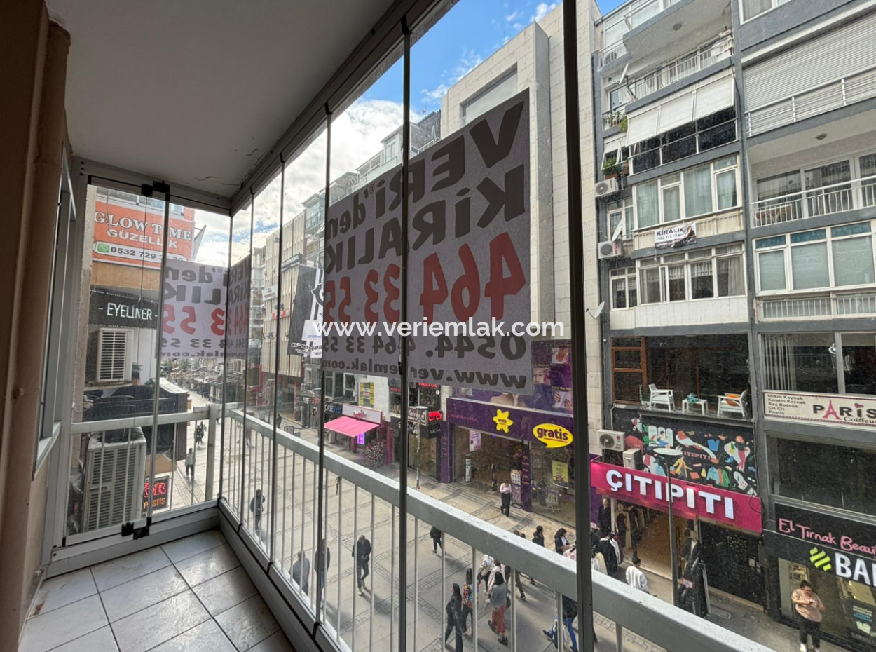 Alsancak Kıbrıs Şehitlerinde 2.Kat 3+1 Kombili Asansörlü Kiralık İş Yeri!