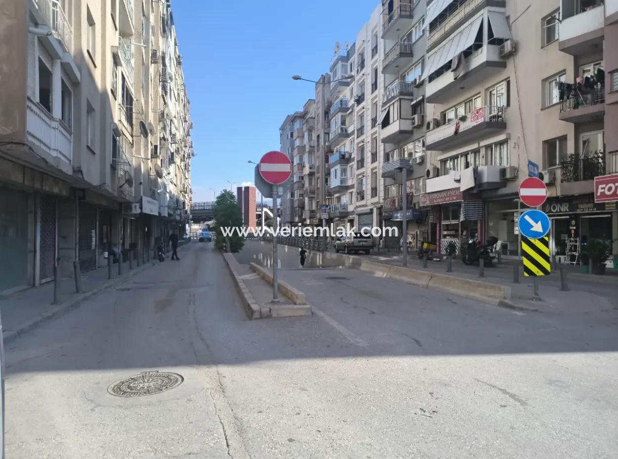 Yatırım İçin Cazip Satılık Dükkan – İzmir Konak / Kahramanlar / Akıncılar Caddesi Üzeri