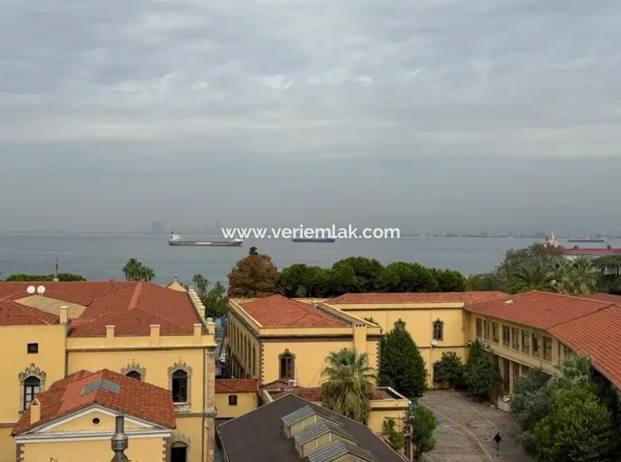 Küçükyalı'da Full Deniz Manzaralı 3+1 140 M2 Masrafsız Daire