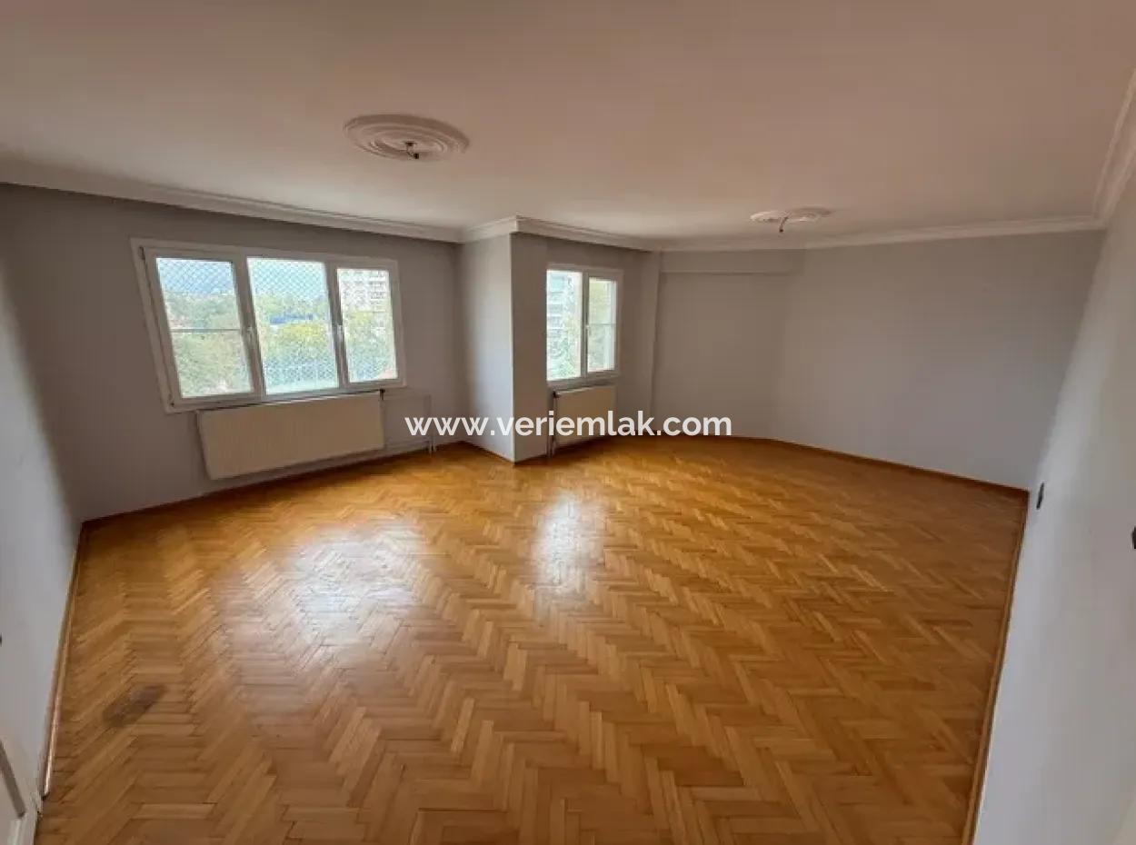 Küçükyalı'da Full Deniz Manzaralı 3+1 140 M2 Masrafsız Daire