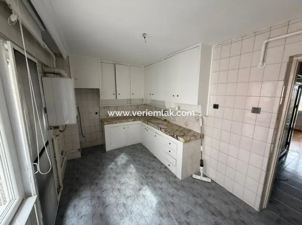 Küçükyalı'da Full Deniz Manzaralı 3+1 140 M2 Masrafsız Daire