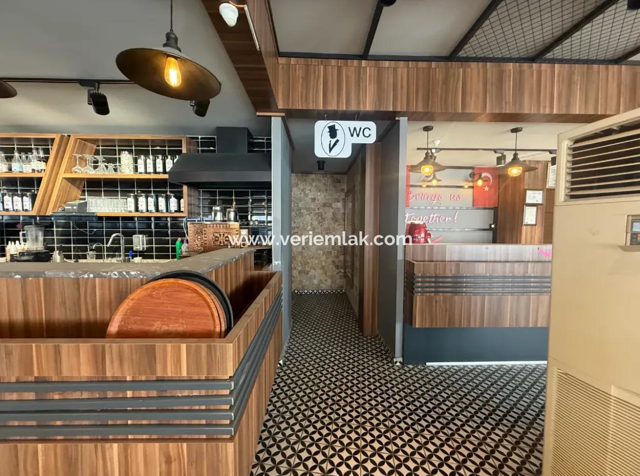 Seferihisar Şehir Merkezinde Devren Kiralık Tam Kat Cafe