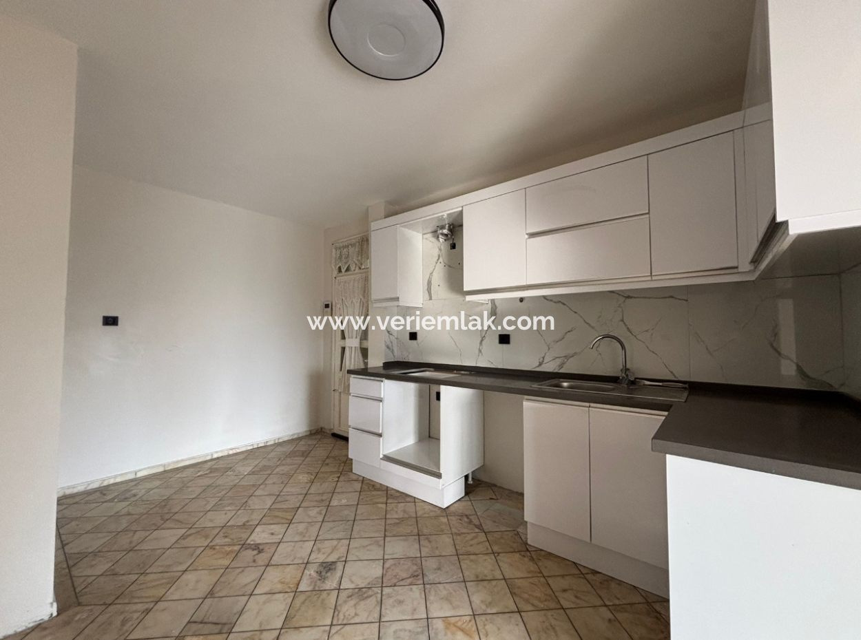 Alsancak Vasıf Çınarda Köşe 2+1 6.Kat Bakımlı Kiralık Daire