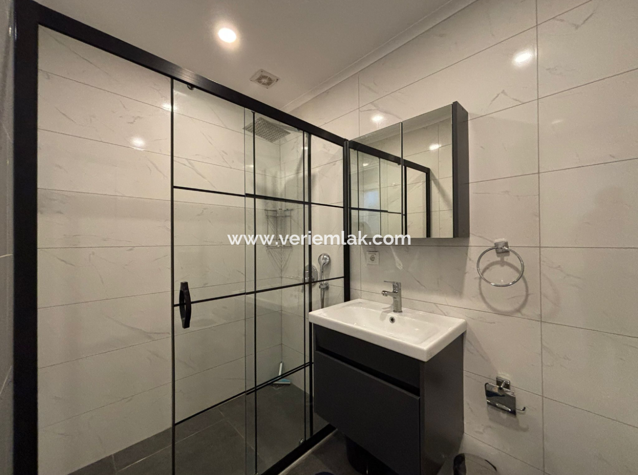 Alsancak Kahramanlarda Yeni Binada Dublex 2+1 Eşyalı Kiralık Daire!