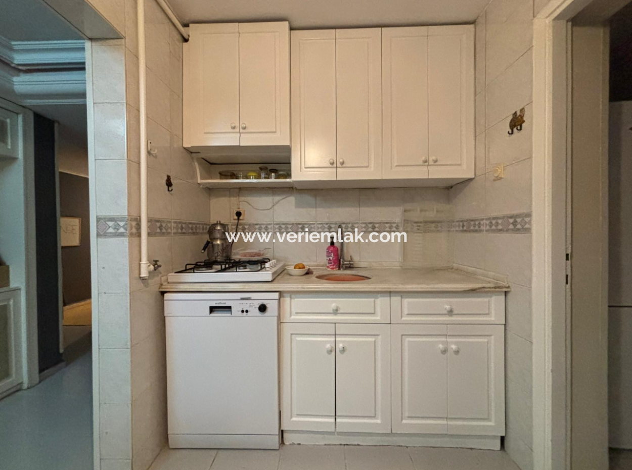 Alsancak Dünyagöz Karşısı Eşyalı 3+1  130 M2   2. Kat Kiralık Daire!