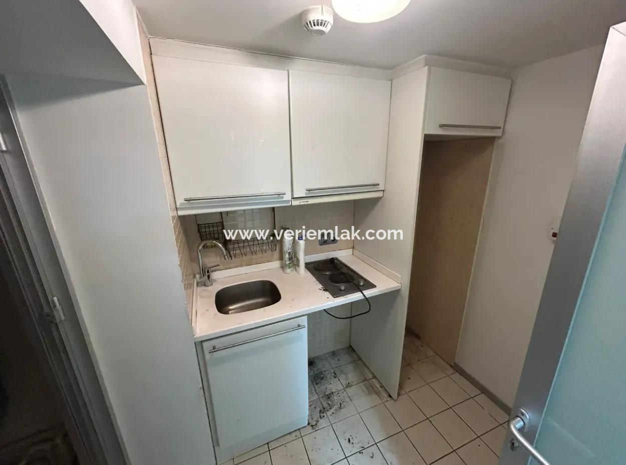 Alsancak Vasıf Çınar Bulvarında 250 M² Prestijli Kiralık İşyeri