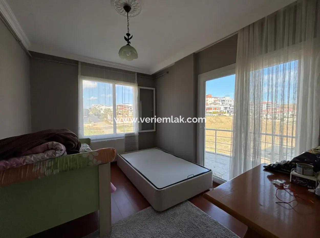 Seferihisar İzmir Caddesi Üzerinde Yeşil Alan Cepheli Kiralık Daire