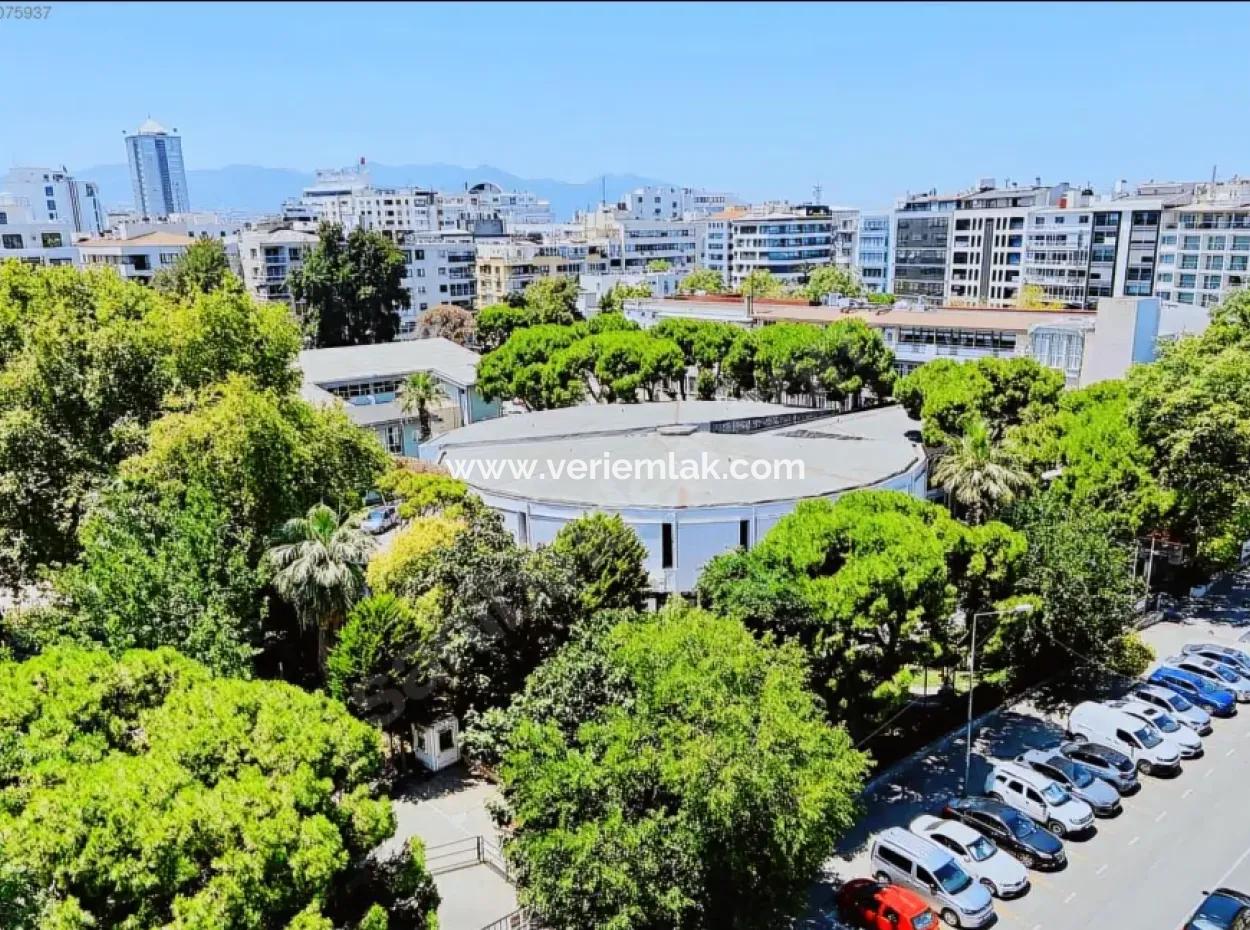 Alsancak Vasıf Çınar Bulvarında 250 M² Prestijli Kiralık İşyeri