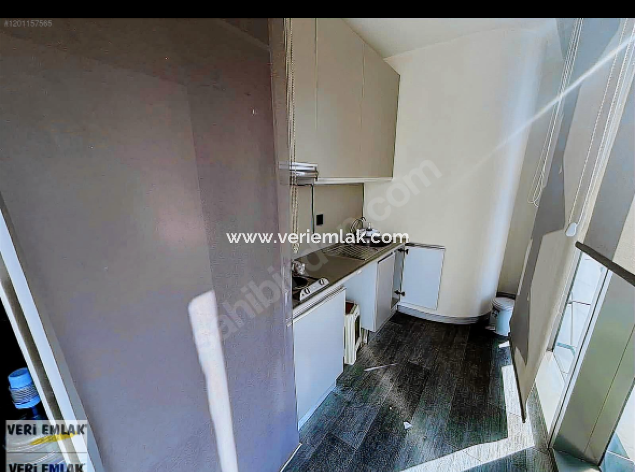 Bayraklı Tower ‘ Da 2+1 Kdv’li Kiralık 133 M2  Kiralık İşyeri!