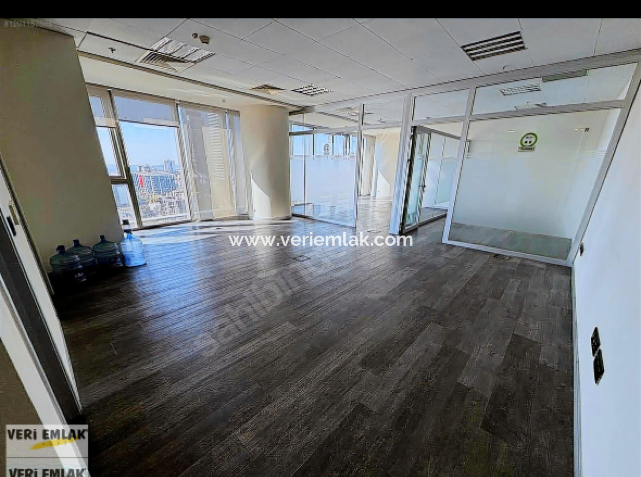 Bayraklı Tower ‘ Da 2+1 Kdv’li Kiralık 133 M2  Kiralık İşyeri!