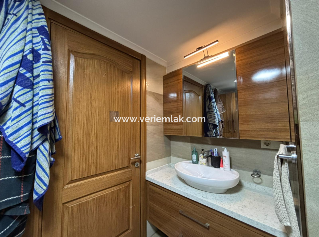 Alsancak Fuar Cepheli Kombili Bakımlı 2+1 Eşyalı Kiralık Daire!