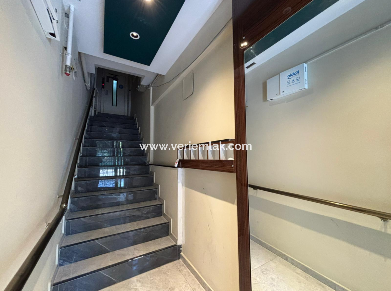 Alsancak Fuar Cepheli Kombili Bakımlı 2+1 Eşyalı Kiralık Daire!