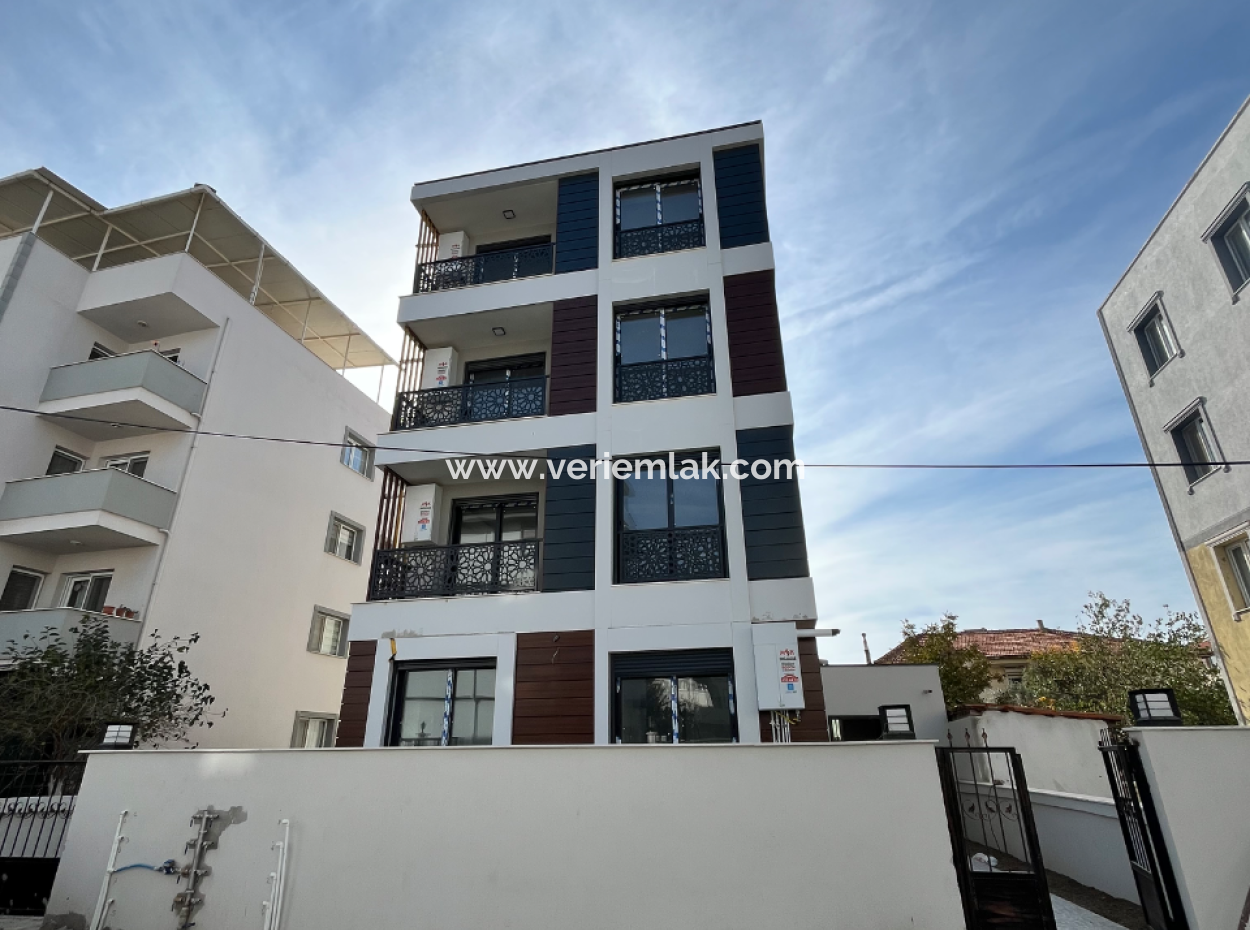 Seferihisar Çolakibrahim Bey Mahallesi – Stadyum Yakınında 2+1 Sıfır Daire