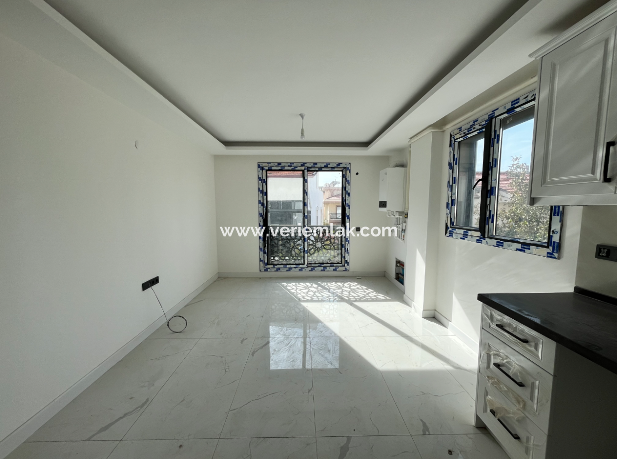 Seferihisar Çolakibrahim Bey Mahallesi – Stadyum Yakınında 2+1 Sıfır Daire