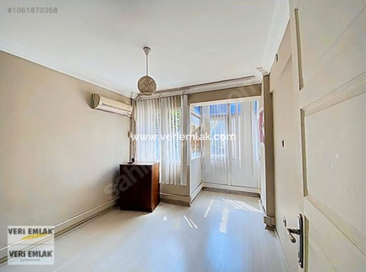 Alsancak Cami Yakını 1.Kat 2+1 Asansörlü Klimalı Kiralık Daire!