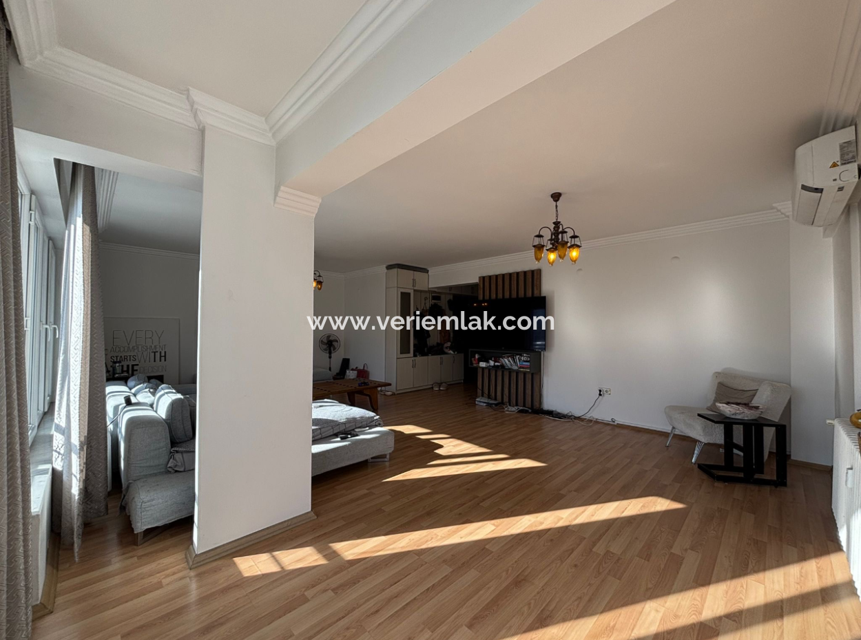 Alsancak Şair Eşrefte 3+1 Otoparklı 4.Kat Bakımlı Kiralık Daire!