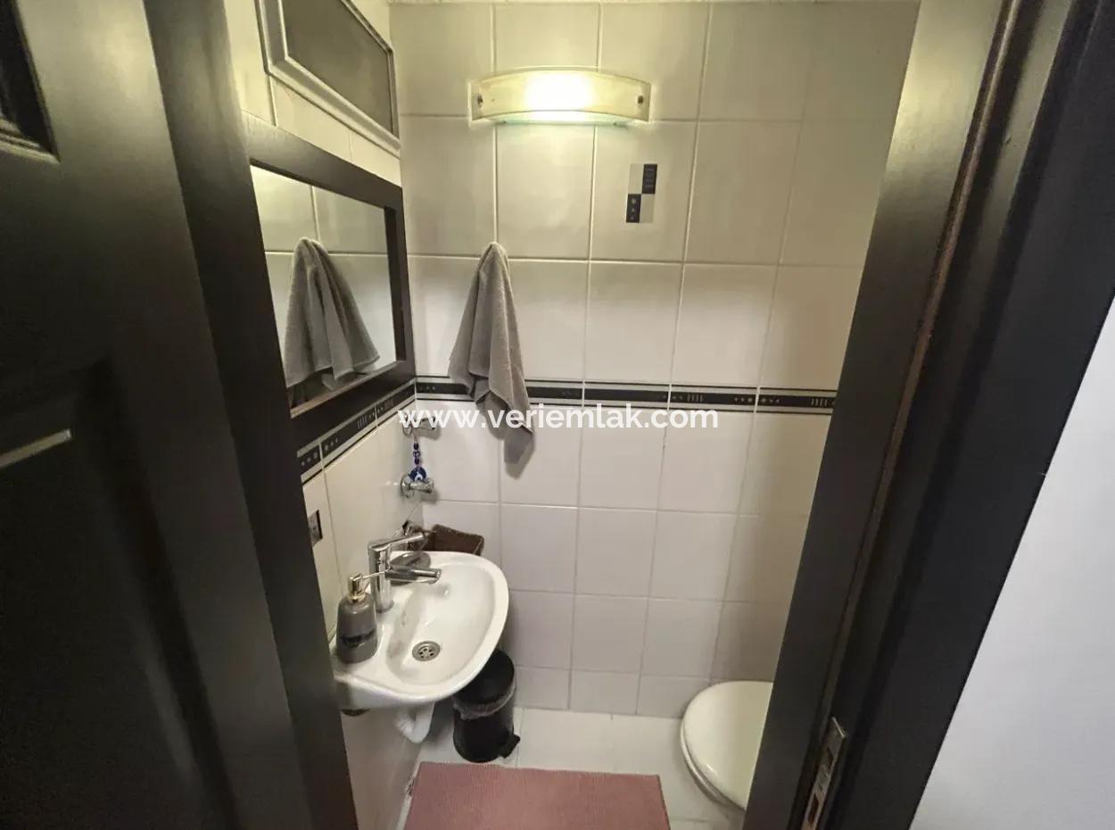 Kiralık Daire – Alsancak Özel Ege Sağlık Hastanesi Yakını 130M2