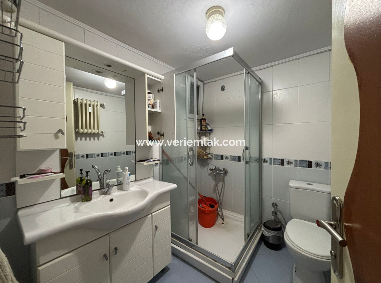 Alsancak Şair Eşrefte 3+1 Otoparklı 4.Kat Bakımlı Kiralık Daire!