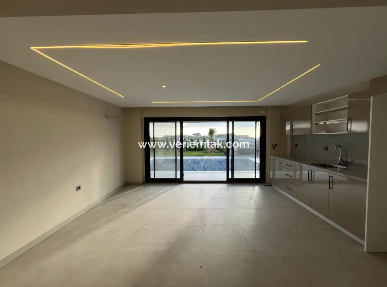 Seferihisar Bahçeşehir – Özel Yaşam Konseptli Lüks Villa