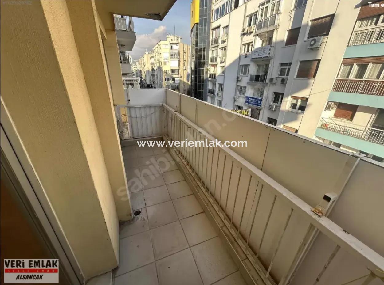 Alsancak Kıbrıs Şehitlerinde, Sevinç Pastanesi Yakınında Prestijli Ve Tabela Değeri Yüksek Ofis!