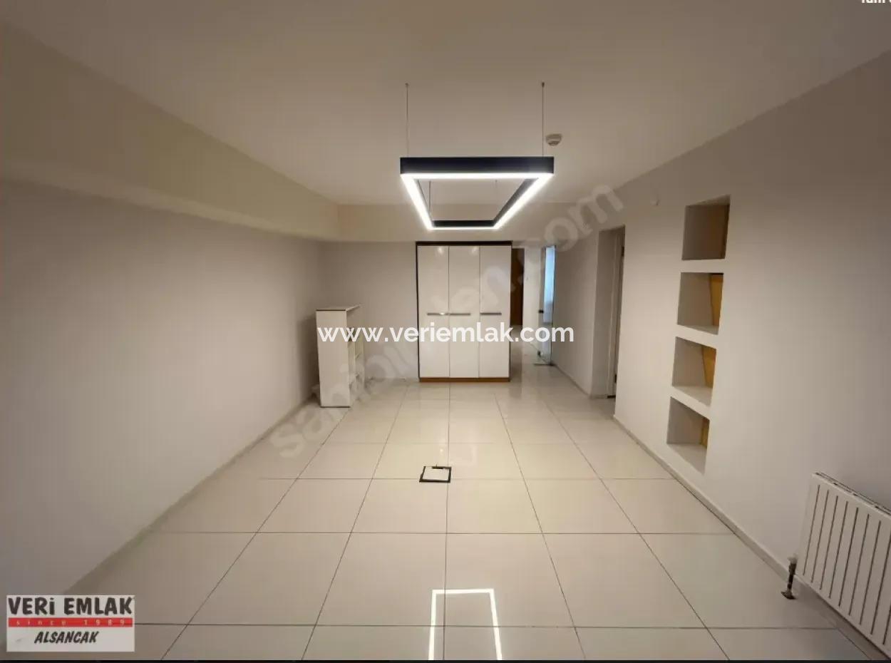 Alsancak Kıbrıs Şehitlerinde, Sevinç Pastanesi Yakınında Prestijli Ve Tabela Değeri Yüksek Ofis!
