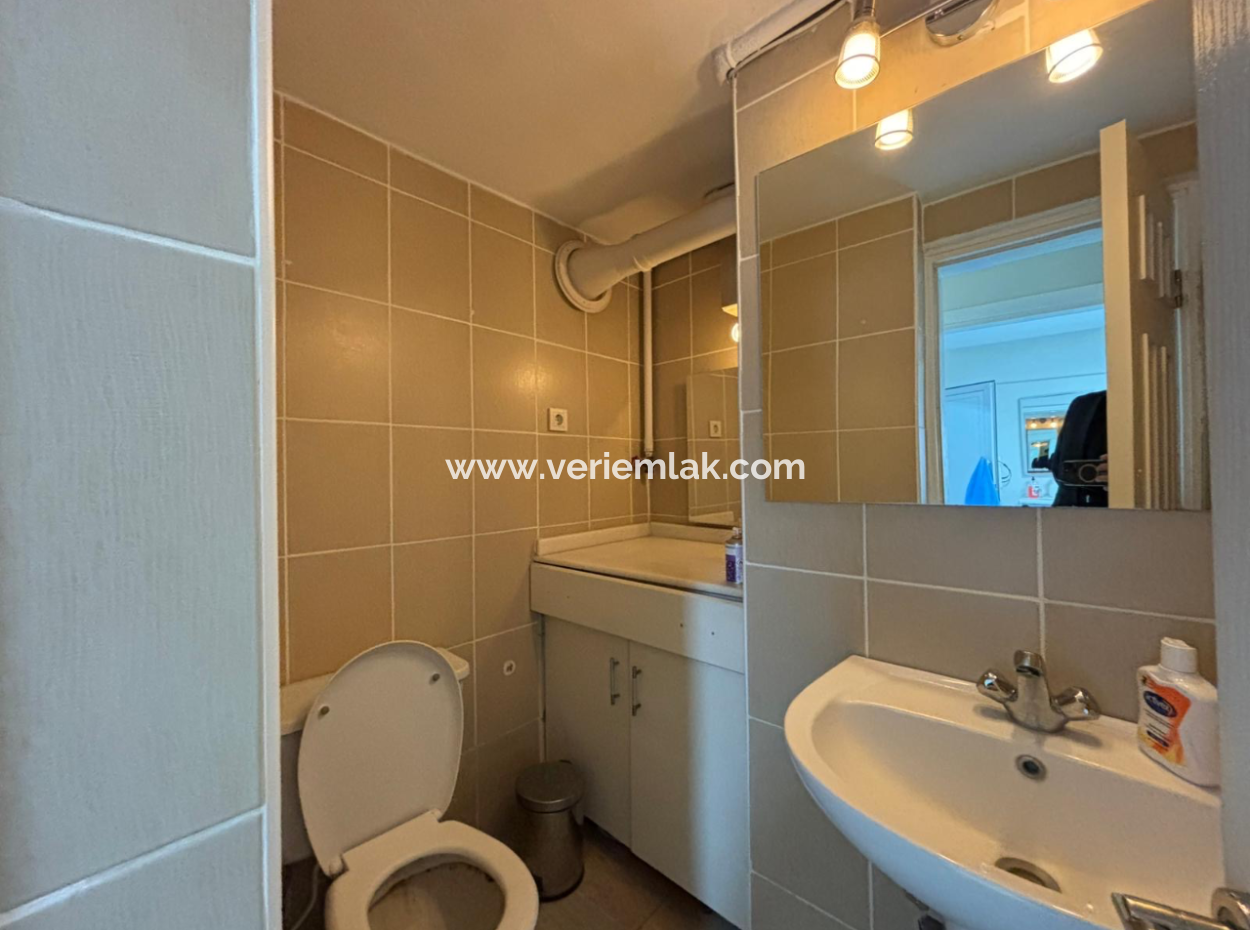 Alsancak Plevne Bul. 1.Kat 3+1 Diş Doktoruna Kiralık Eşyalı Muayene!