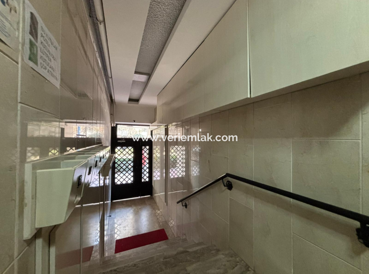 Alsancak Plevne Bul. 1.Kat 3+1 Diş Doktoruna Kiralık Eşyalı Muayene!