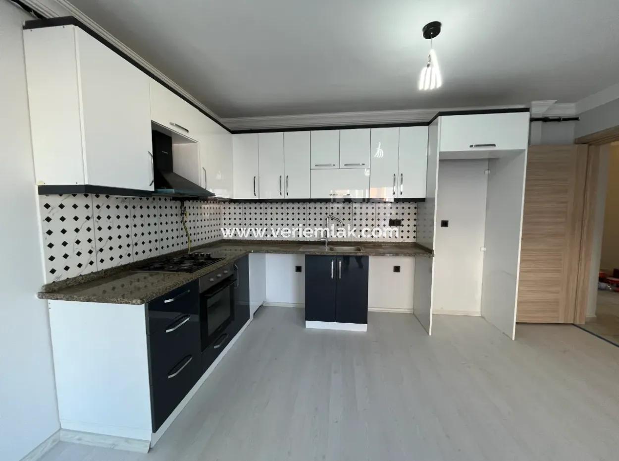 Seferihisar Turabiye’de 2+1 Ön Cephe Satılık Daire