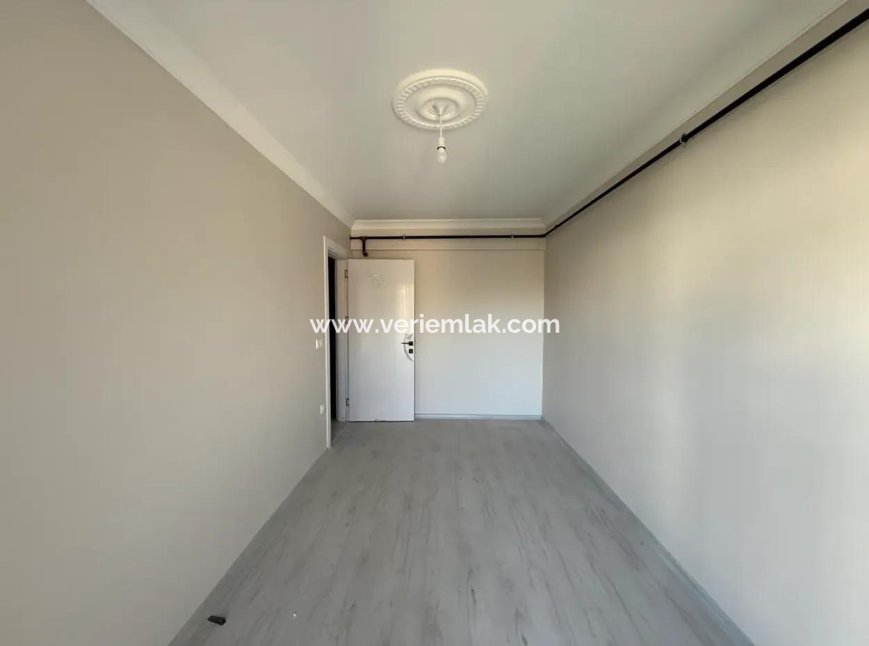 Seferihisar Camikebir – İzmir Caddesinde 2+1 Satılık Daire