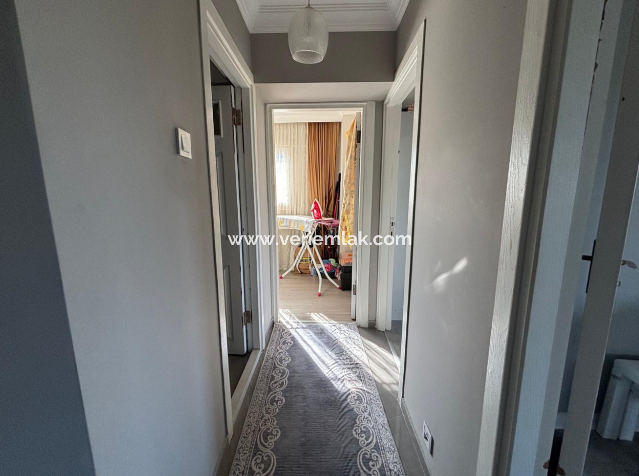 Alsancak Kahramanlarda Masrasız Fuar Cepheli 3+1 Satılık Eşyalı Daire!