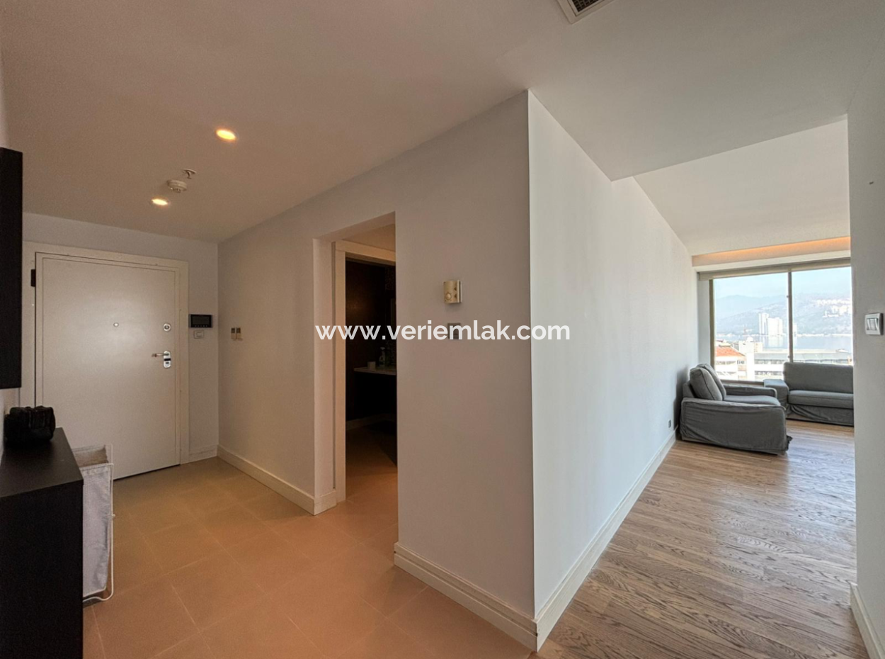 Alsancak Otoparklı Port Rezidansta 2+1 Eşyalı Kiralık Daire!