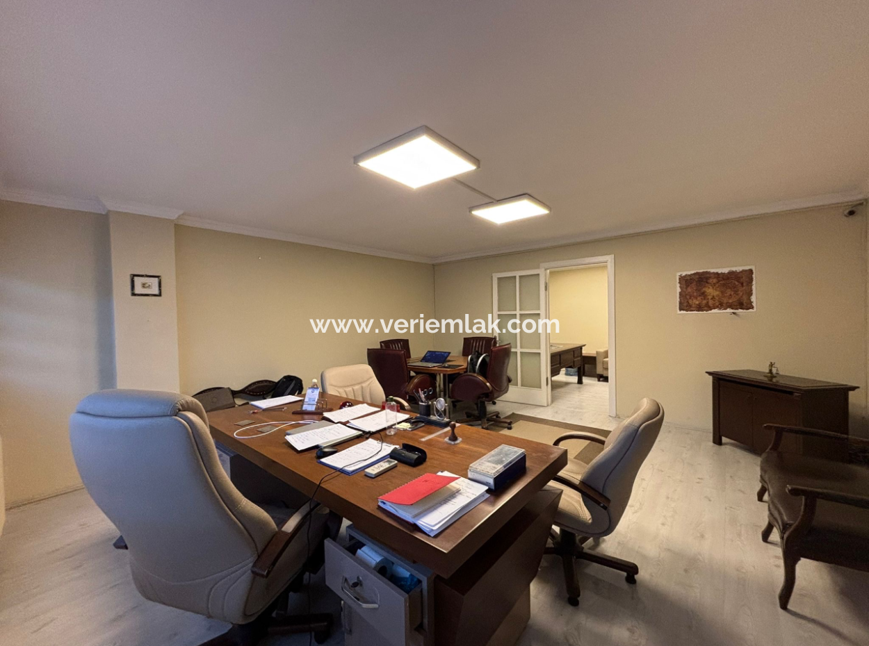 Alsancak Kıbrıs Şehitleri Yakını 1+1 Eşyalı Kiralık Ofis/Iş Yeri!