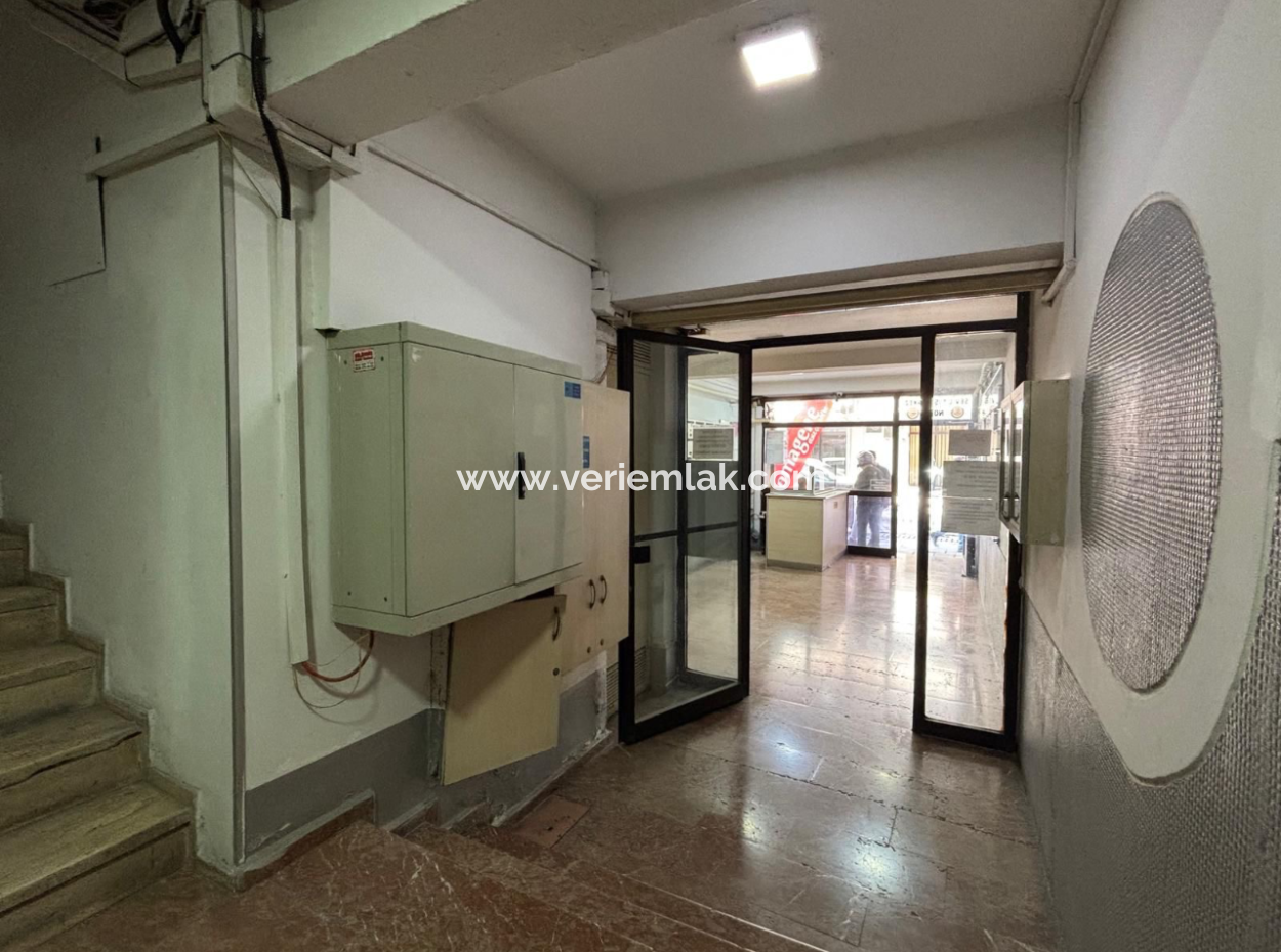 Alsancak Kıbrıs Şehitleri Yakını 1+1 Eşyalı Kiralık Ofis/Iş Yeri!